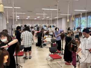 群馬県  伊勢崎市 髪質改善 美容室アシック 縮毛矯正 トリートメント　美容師 有賀聡  口コミ 阪神タイガース 　美髪ケア　酸熱トリートメント　メテオトリートメント　マーブ　ネオメテオストレート　メテオカラー　札幌　村井