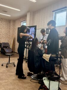群馬県  伊勢崎市 髪質改善 美容室アシック 縮毛矯正 トリートメント　美容師 有賀聡  口コミ 阪神タイガース 　美髪ケア　酸熱トリートメント　メテオトリートメント　マーブ　ネオメテオストレート　メテオカラー　札幌　村井