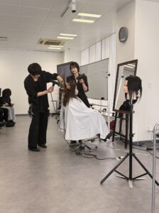 群馬県  伊勢崎市 髪質改善 美容室アシック 縮毛矯正 トリートメント　美容師 有賀聡  口コミ 美髪ケア　酸熱トリートメント　メテオトリートメント　マーブ　ネオメテオストレート　メテオカラー
アルテマ志賀