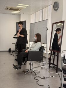 群馬県  伊勢崎市 髪質改善 美容室アシック 縮毛矯正 トリートメント　美容師 有賀聡  口コミ 美髪ケア　酸熱トリートメント　メテオトリートメント　マーブ　ネオメテオストレート　メテオカラー
アルテマ志賀