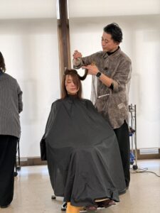 群馬県 伊勢崎市 髪質改善 美容室アシック 縮毛矯正 トリートメント 美容師 有賀聡 口コミ 美髪ケア 酸熱トリートメント メテオトリートメント マーブ ネオメテオストレート メテオカラー
札幌 増田京佑